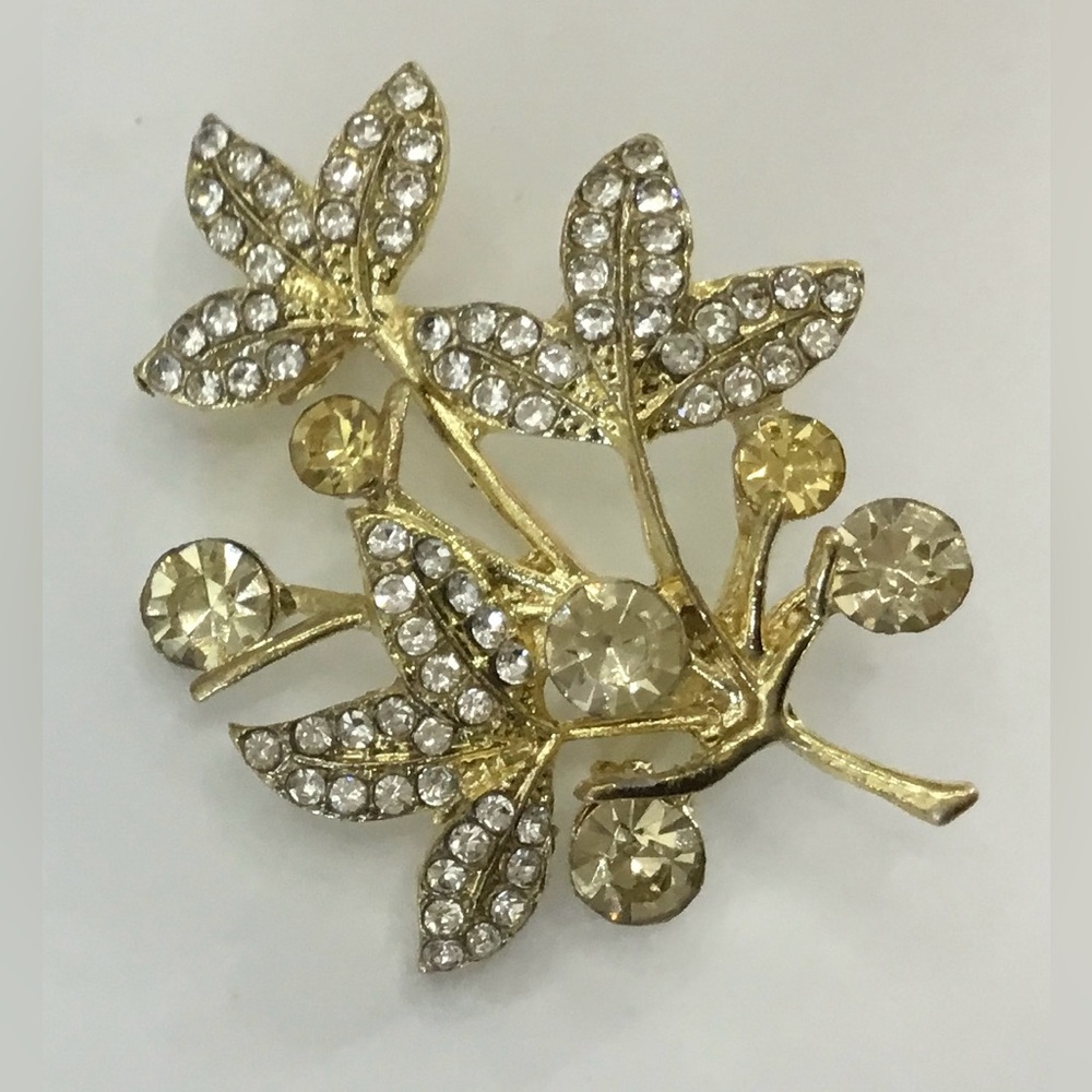 VINTAGE GOLDTONE CLEAR YELLOW RHINESTONE FLORAL FOILAGE BROOCH